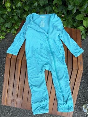 Kyte BABY 3-6 Teal Zip-Front One-Piece Bodysuit
